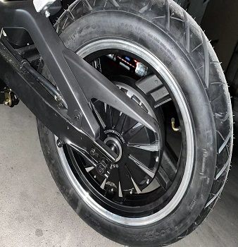 Racing electric motorcycle Snake EEC homologation two wheeler 3000w to 12000w for adult